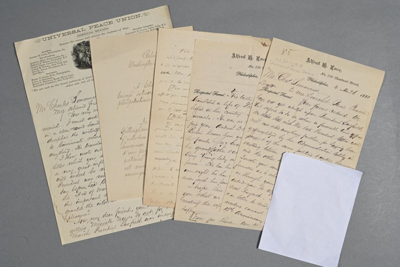 Project for long-lasting Peace between the United States and France. Lot of 4 letters.  [..]