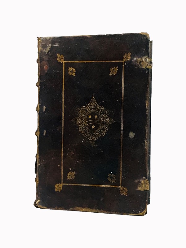 Armorial binding. Officium beatae Mariae Virginis Pij V Pont. Max. iussu reformatum.  [..]