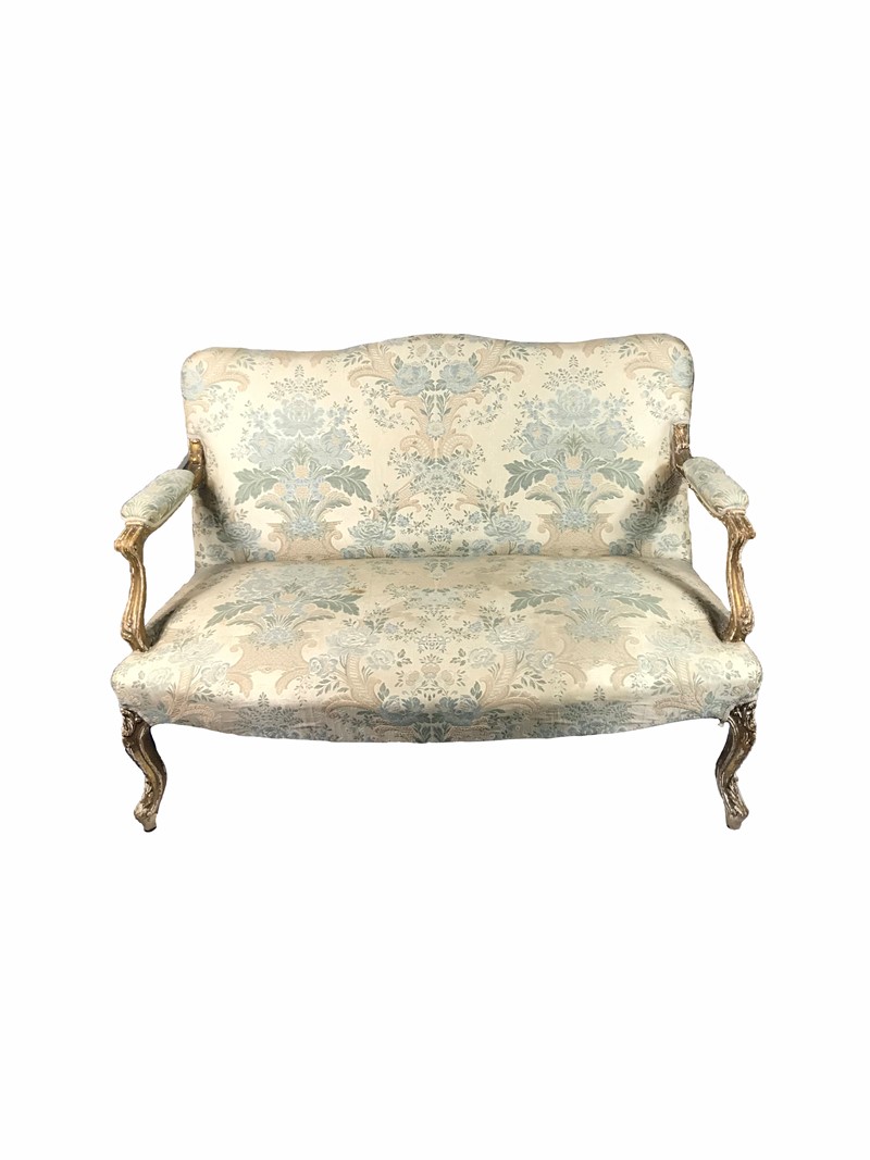 Sofa with gilt lacquering in Rococo style.  - Auction ASIAN AND CONTINENTAL FINE  [..]