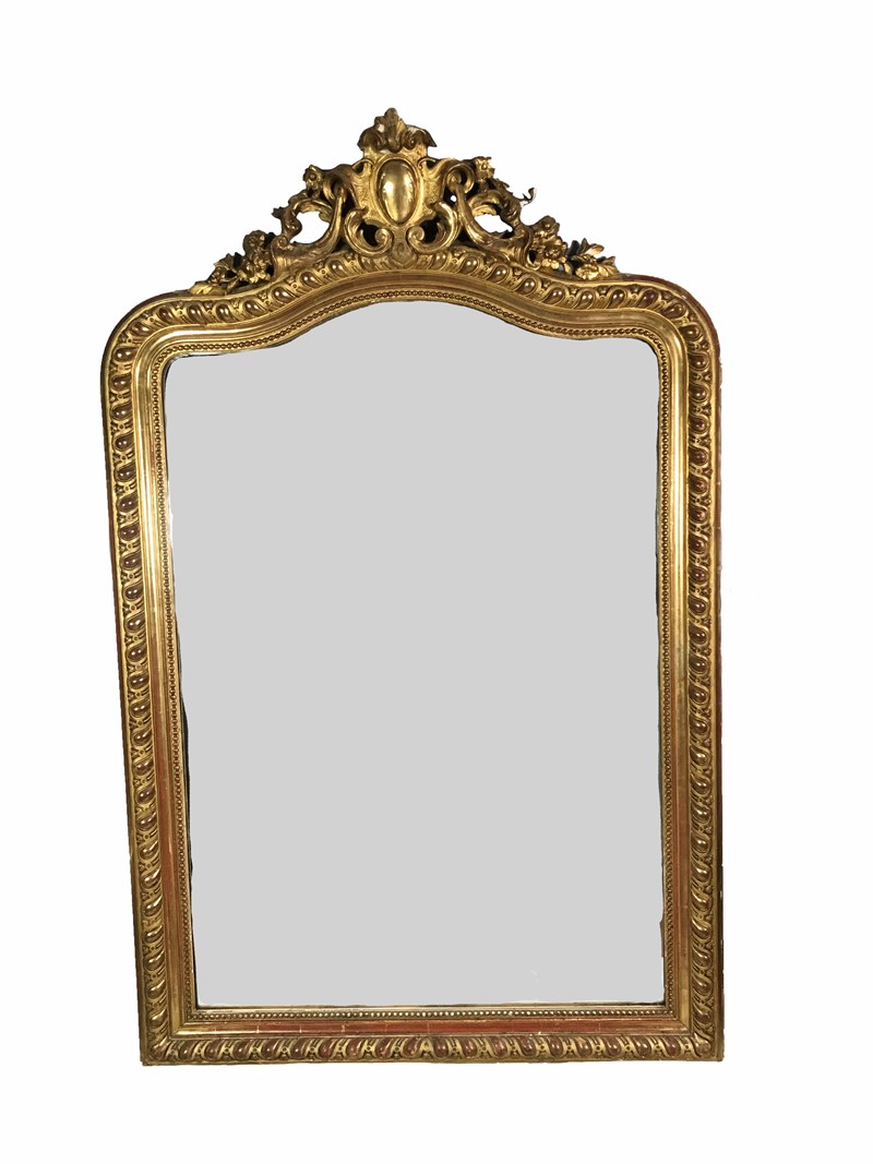 Baroque wall mirror in gilded and carved wood.  - Auction ASIAN AND CONTINENTAL  [..]